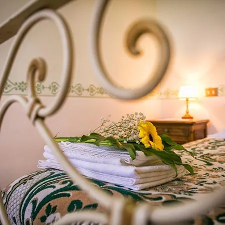 Renaiola Sleeps 13 Pool Wifi Villa Rivotorto